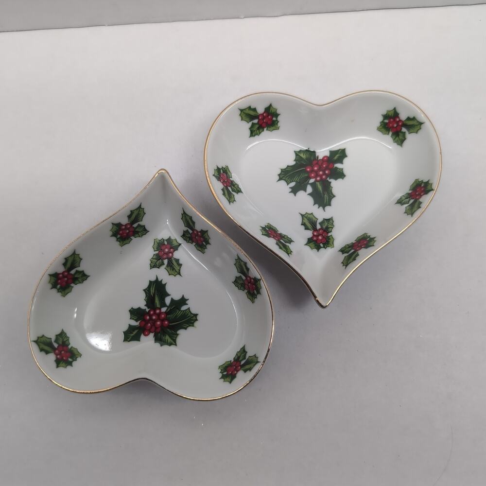 Lot of 2‎ Lefton Holly Heart Shape Trinket Dishes Nut Christmas Holiday